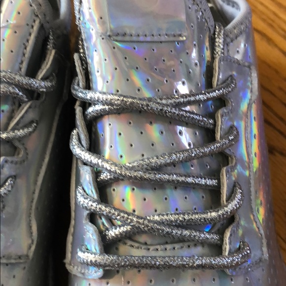 Metallic sneakers - Picture 3 of 4